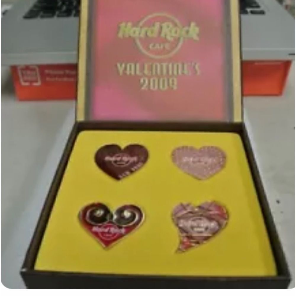 Hard Rock Cafe New York Pins!